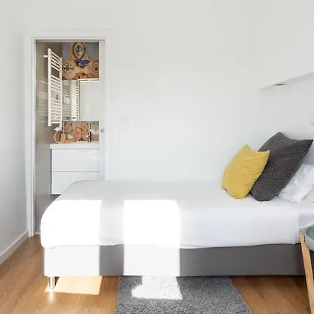 Appartement Plum Guide - The Honey Sapphire Lisboa